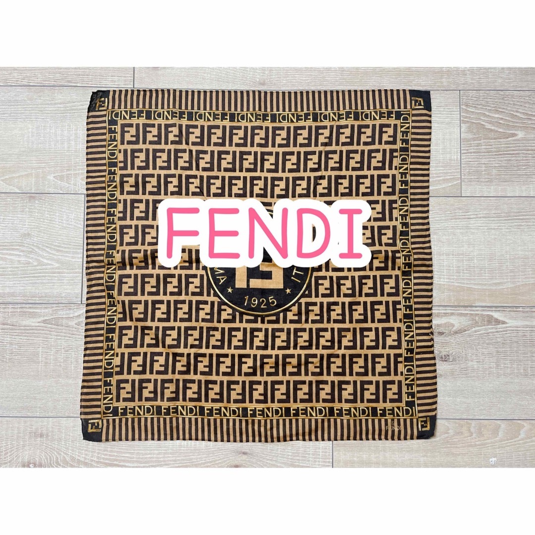 FENDI(フェンディ)のFENDI/ロゴハンカチ レディースのファッション小物(ハンカチ)の商品写真