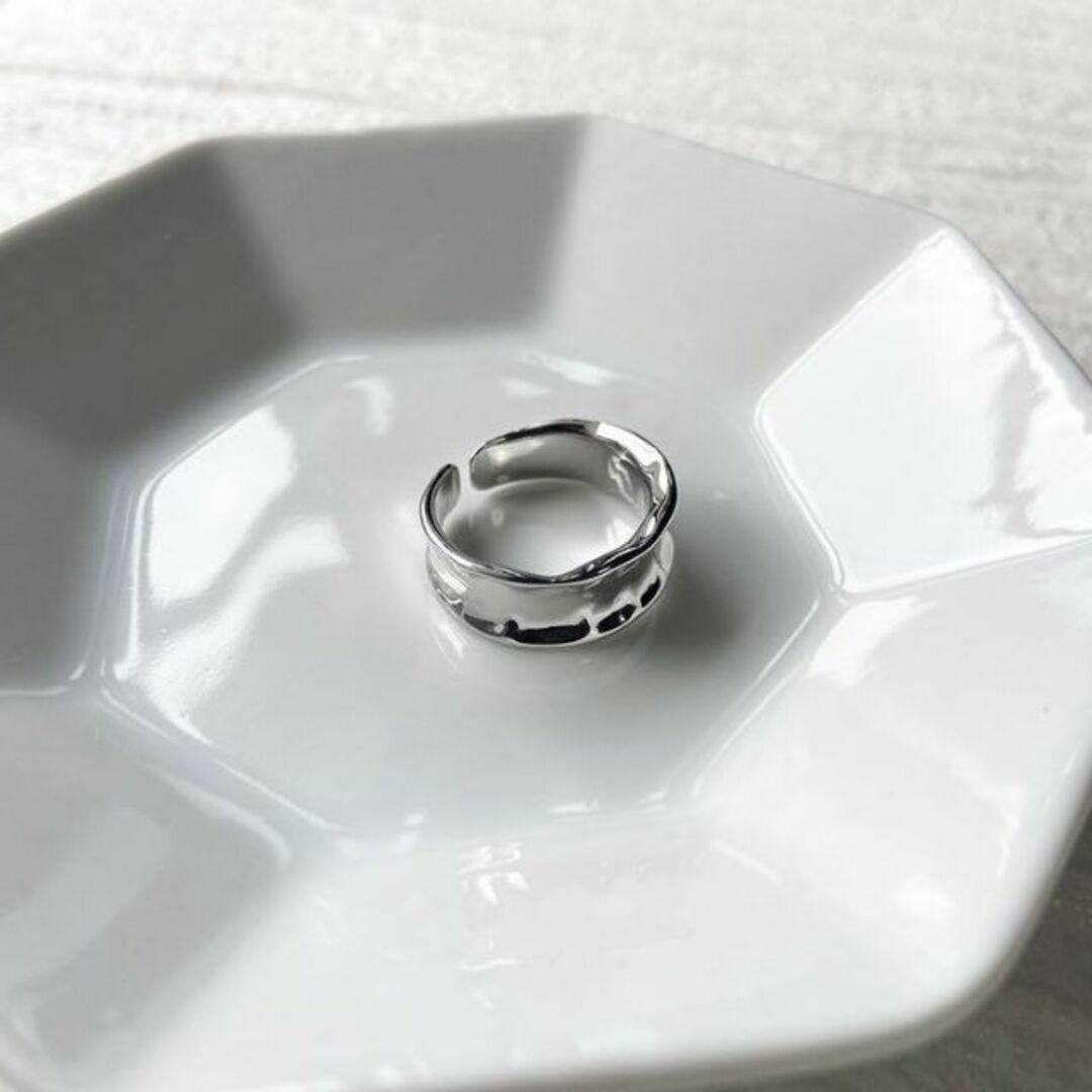 simple カーブ dent ring レディースのアクセサリー(リング(指輪))の商品写真