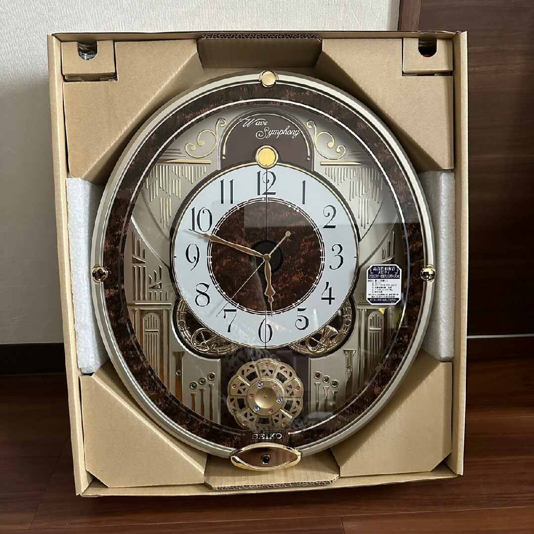 SEIKO(セイコー)の未使用 SEIKO セイコー 掛け時計 RE568B メロディ からくり時計 インテリア/住まい/日用品のインテリア小物(掛時計/柱時計)の商品写真