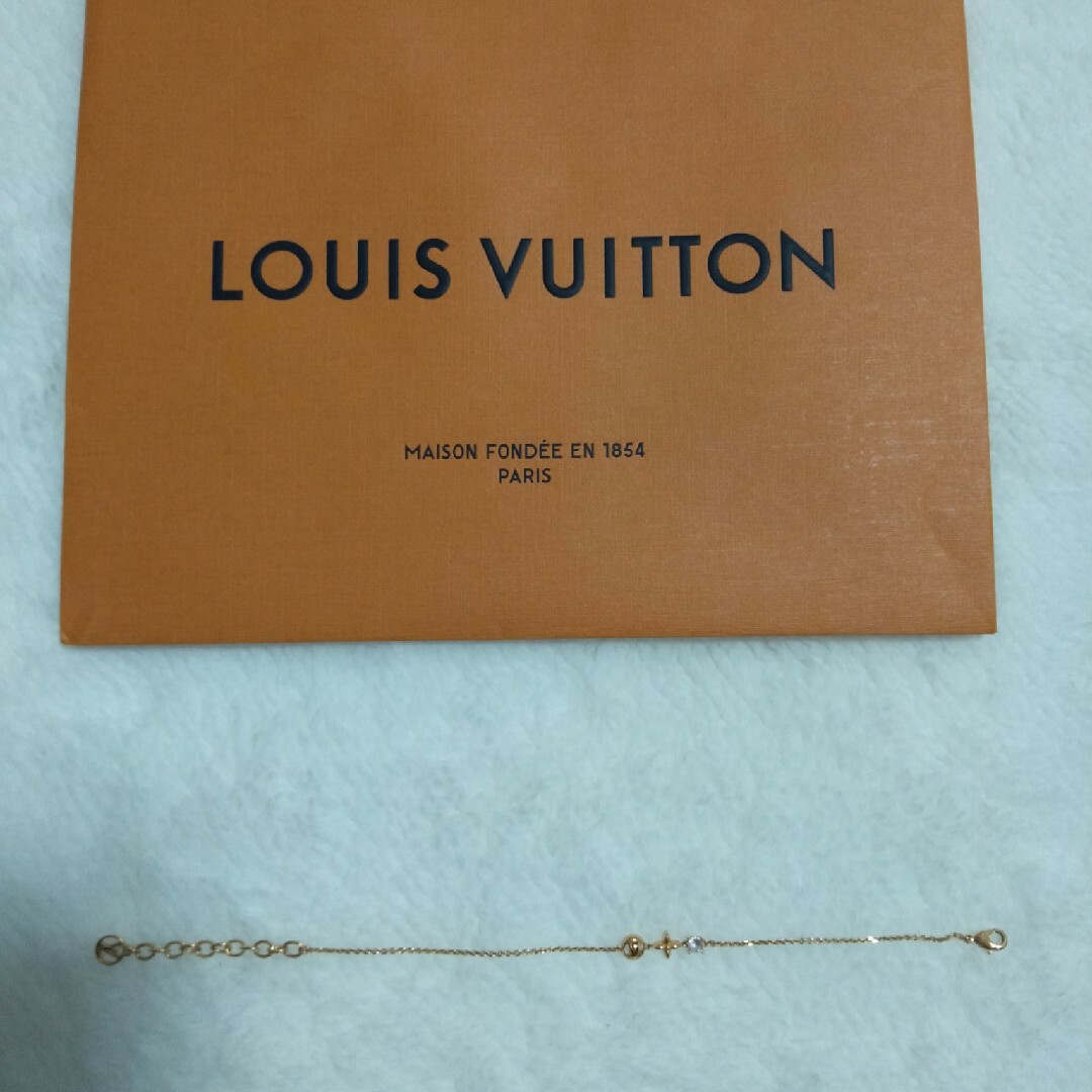 LOUIS VUITTON(ルイヴィトン)のLOUIS VUITTON ルイヴィトンブレスレット・プティ ルイ レディースのアクセサリー(ブレスレット/バングル)の商品写真