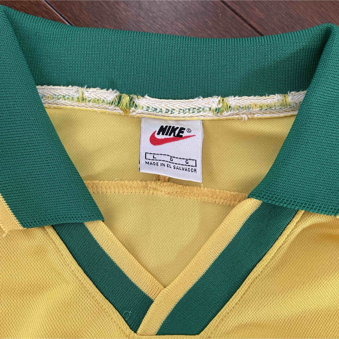 NIKE(ナイキ)のNIKE 銀タグ ブラジル代表 ユニフォーム  サッカー ゲームシャツ スポーツ/アウトドアのサッカー/フットサル(ウェア)の商品写真
