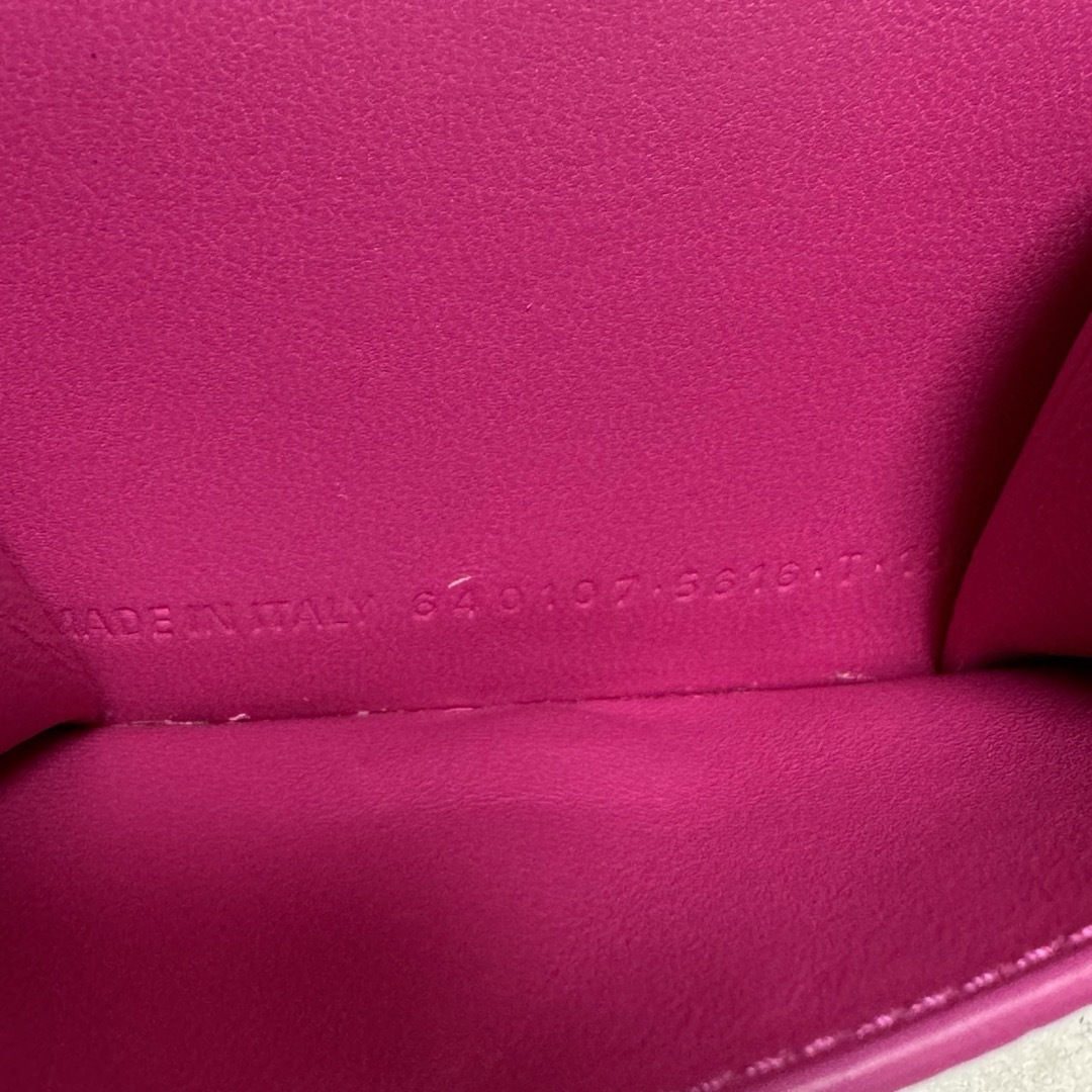 Balenciaga(バレンシアガ)のバレンシアガ 未使用 ネオ クラシック コンパクト ウォレット 三つ折り 財布 レディースのファッション小物(財布)の商品写真