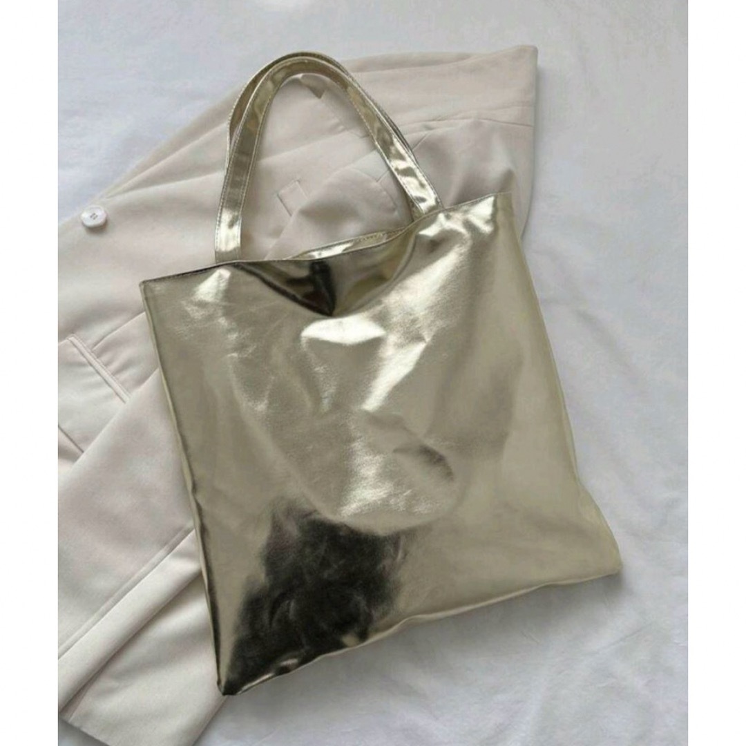 トートバッグ 大きめ オシャレレディース  マザーズバッグ 肩掛け ゴールド レディースのバッグ(トートバッグ)の商品写真
