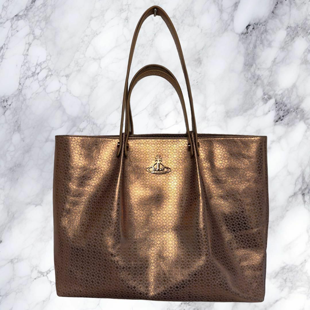 Vivienne Westwood(ヴィヴィアンウエストウッド)の新品 ヴィヴィアンウエストウッド TINA TOTE METAL ORB レディースのバッグ(トートバッグ)の商品写真