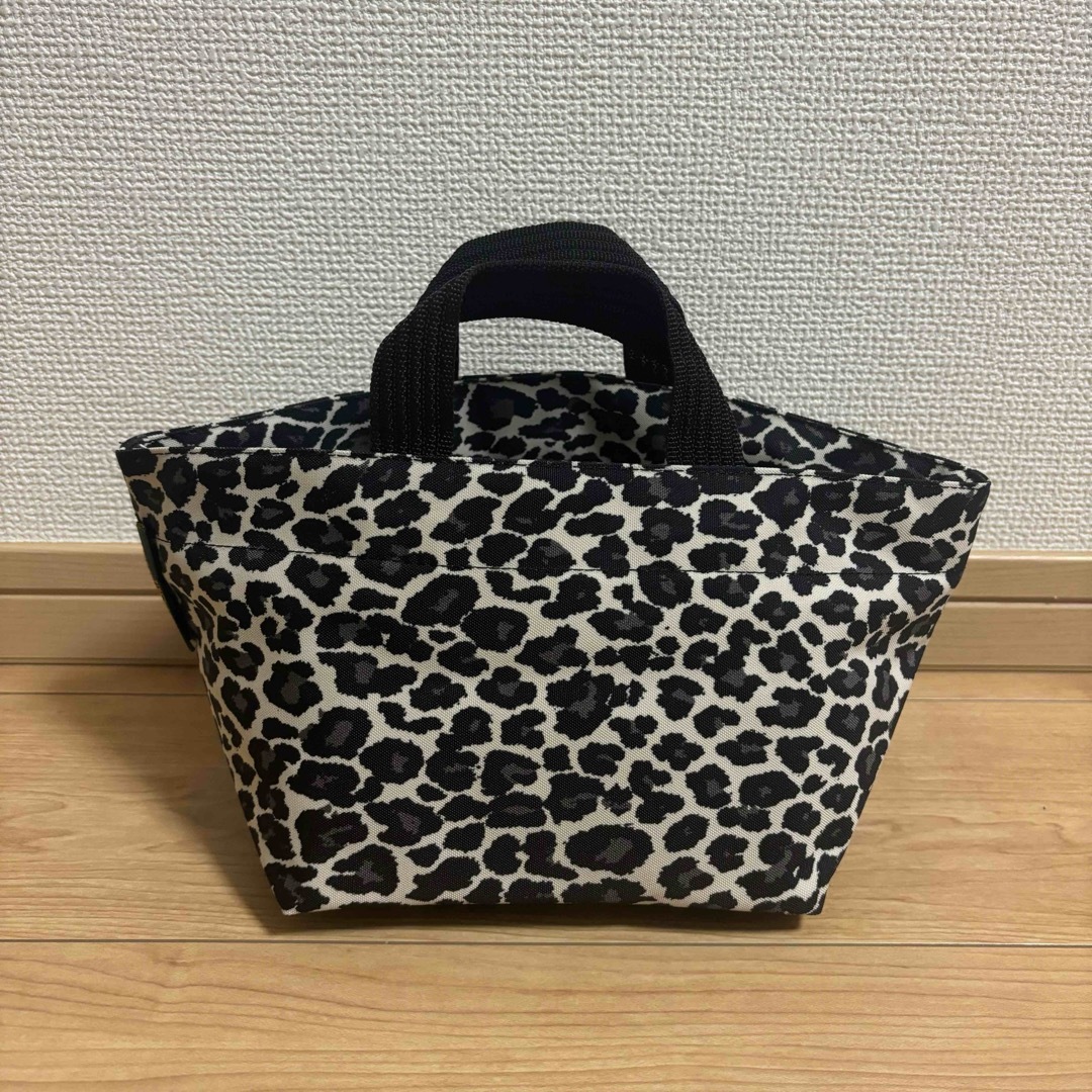 極美品☆エルベシャプリエ☆901F☆ナイロン舟型トートS☆パンサーブラン | フリマアプリ ラクマ 極美品☆エルベシャプリエ☆901F☆ナイロン舟型トートS☆パンサーブラン | フリマアプリ ラクマ