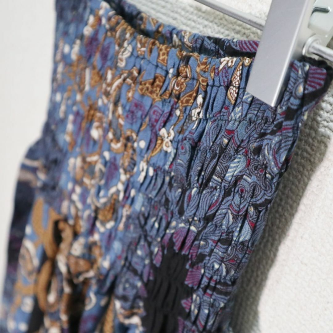 【新品】2WAYタイプ　サルエルパンツ　花の様な曼荼羅　藍色系 レディースのパンツ(サルエルパンツ)の商品写真
