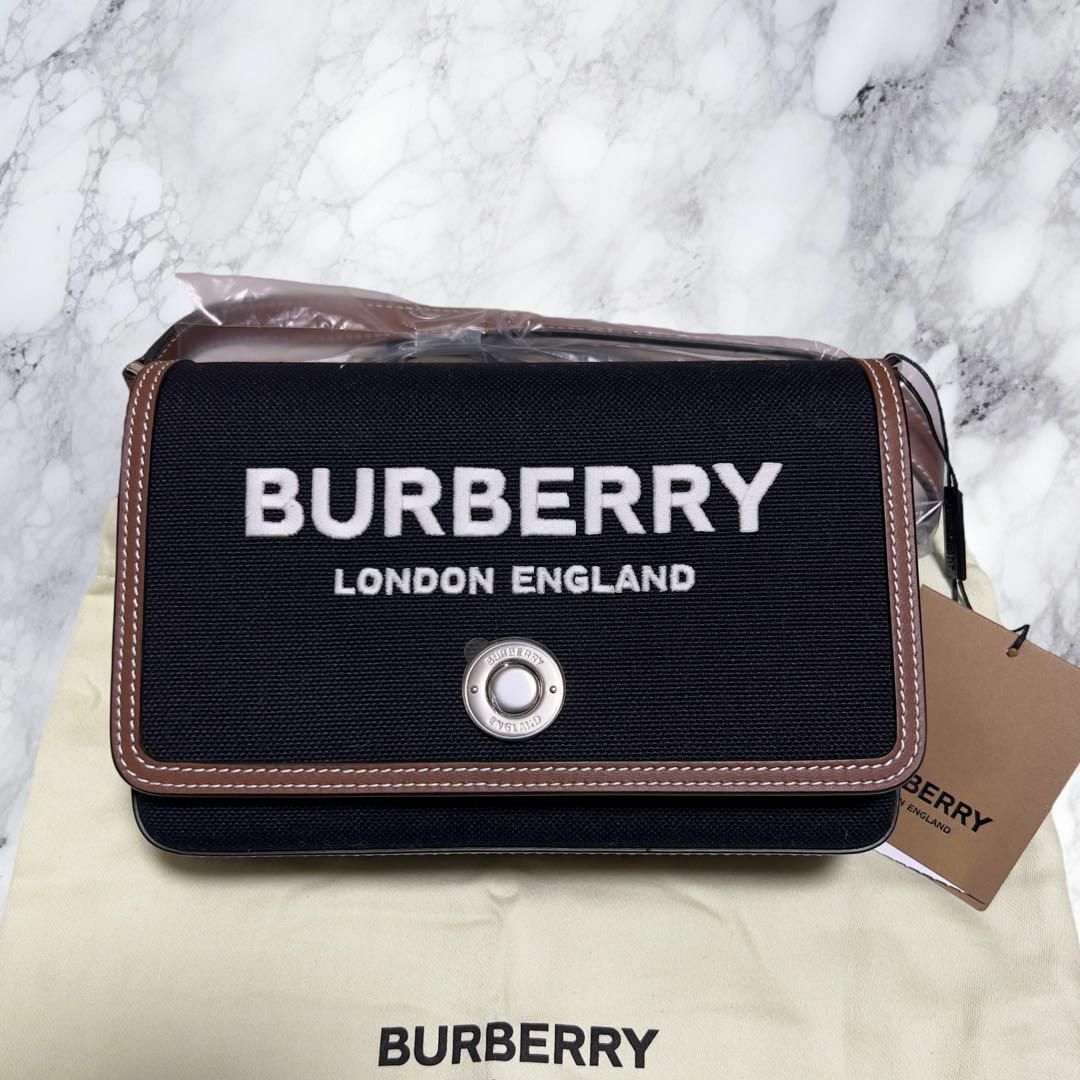 BURBERRY(バーバリー)の新品 Burberry バーバリー ショルダーバッグ ニューハンプシャーブラック レディースのバッグ(ショルダーバッグ)の商品写真