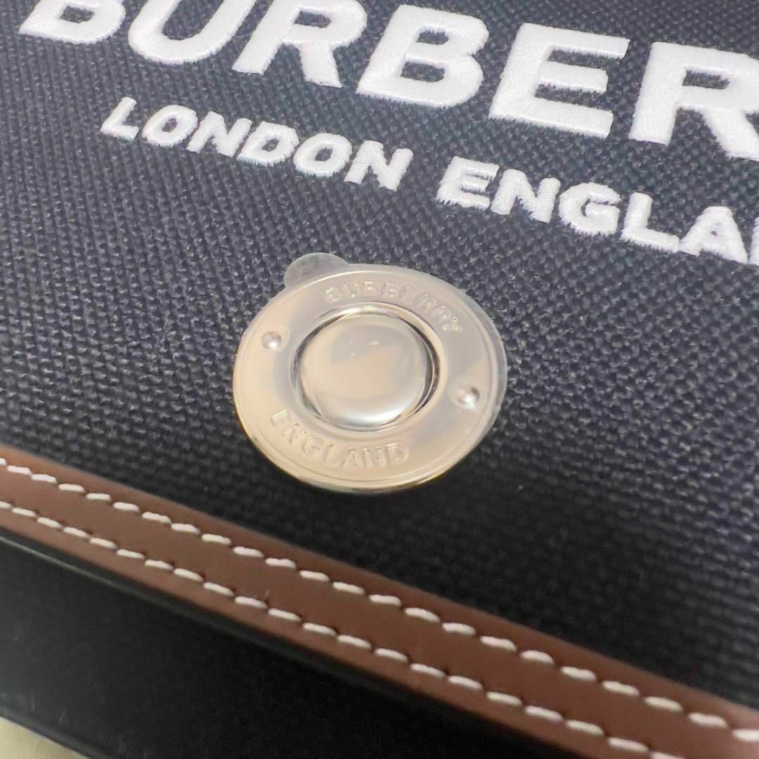 BURBERRY(バーバリー)の新品 Burberry バーバリー ショルダーバッグ ニューハンプシャーブラック レディースのバッグ(ショルダーバッグ)の商品写真