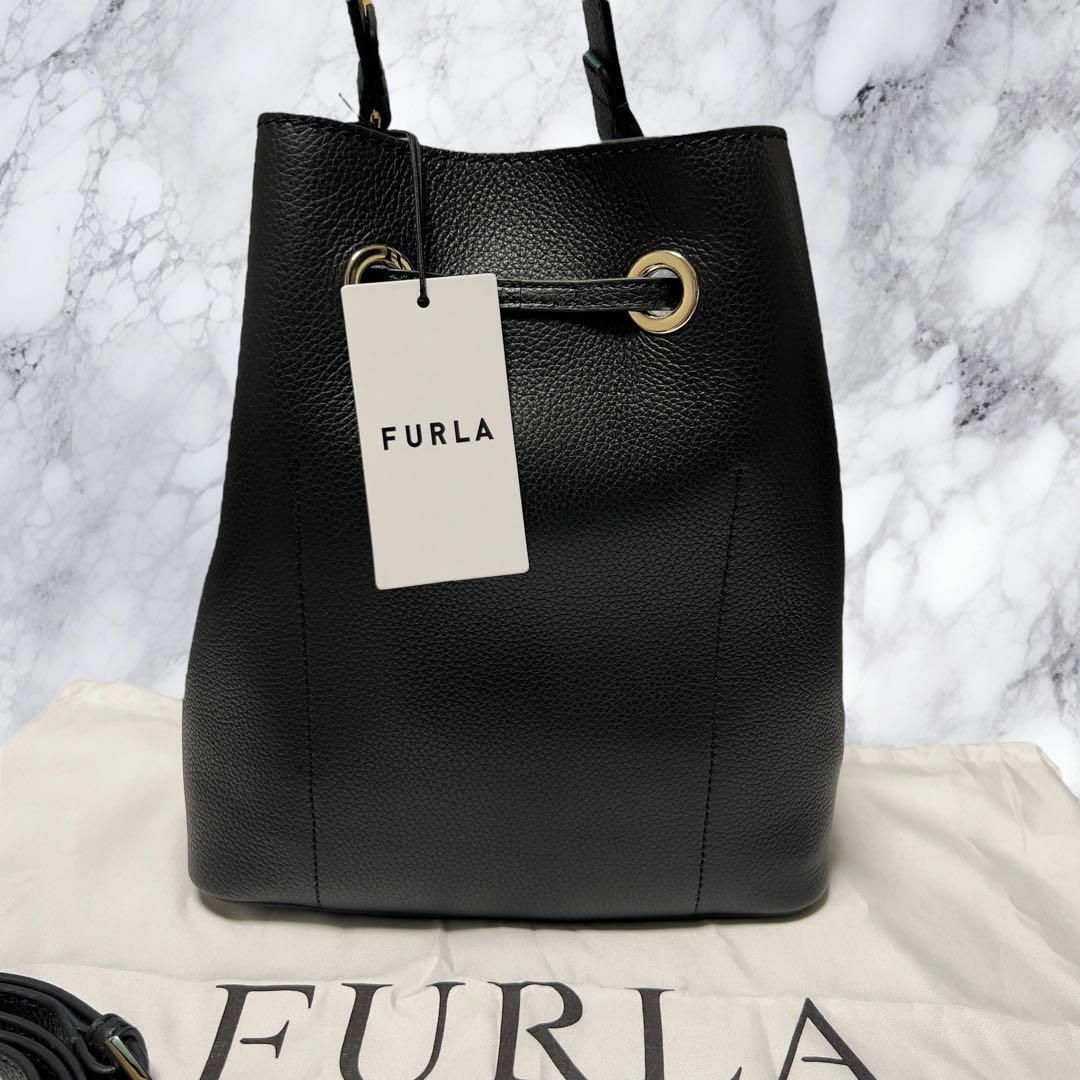 Furla(フルラ)の新品未使用 フルラ コスタンザ 巾着 2way ショルダーバッグ ブラック 黒 レディースのバッグ(ショルダーバッグ)の商品写真