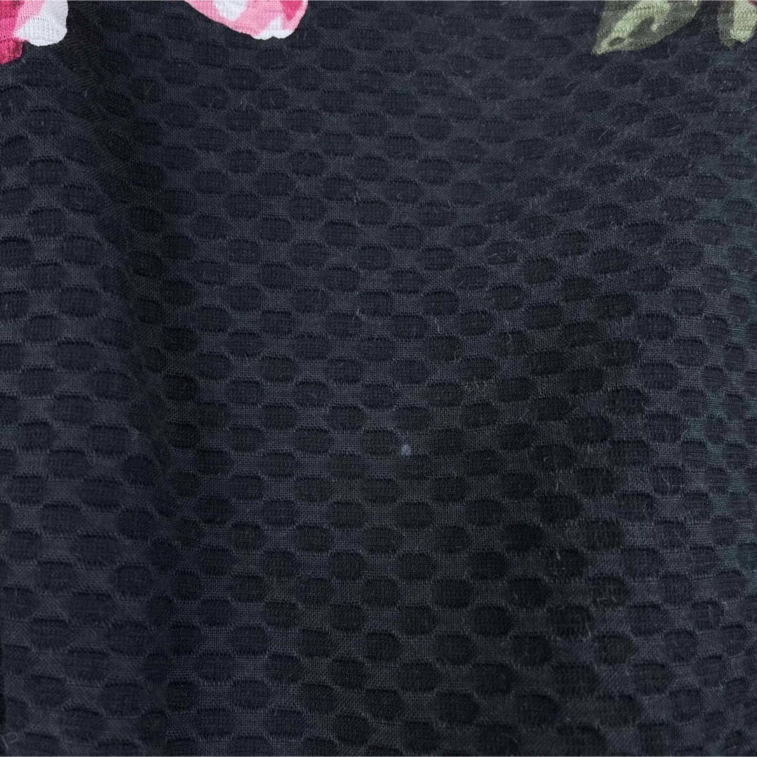 M'S GRACY(エムズグレイシー)のエムズグレイシー　花柄　ブラック　ローズ　ワンピース レディースのワンピース(ひざ丈ワンピース)の商品写真