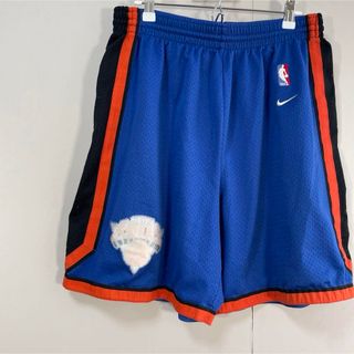 ナイキ(NIKE)の【刺繍ロゴ、ゲームパンツ】NIKE NBA KNICKS刺繍ロゴショートパンツ(ショートパンツ)