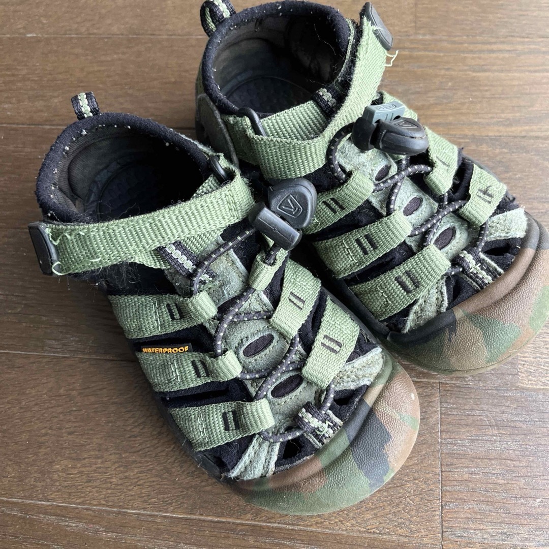 KEEN(キーン)のkeen サンダル　キッズ　17cm キッズ/ベビー/マタニティのキッズ靴/シューズ(15cm~)(サンダル)の商品写真