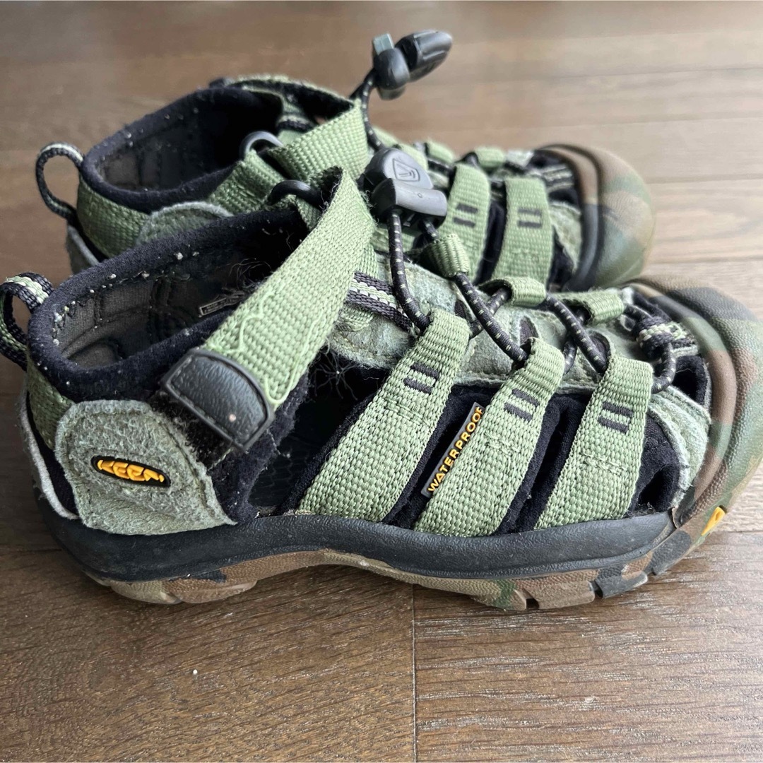 KEEN(キーン)のkeen サンダル　キッズ　17cm キッズ/ベビー/マタニティのキッズ靴/シューズ(15cm~)(サンダル)の商品写真