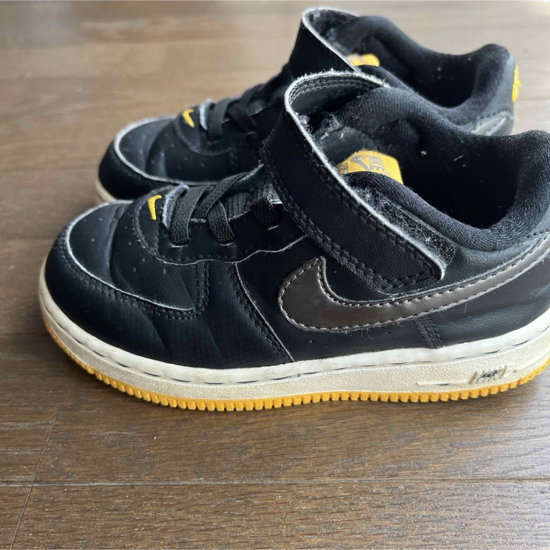 NIKE(ナイキ)のキッズスニーカー　NIKE  air force1 エアフォースワン 15cm キッズ/ベビー/マタニティのキッズ靴/シューズ(15cm~)(スニーカー)の商品写真