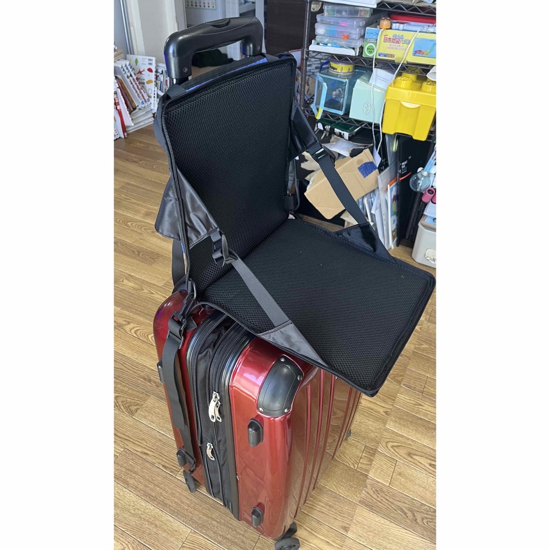 折り畳み椅子 子供用 キャリーバッグ スーツケース キッズ/ベビー/マタニティの外出/移動用品(その他)の商品写真