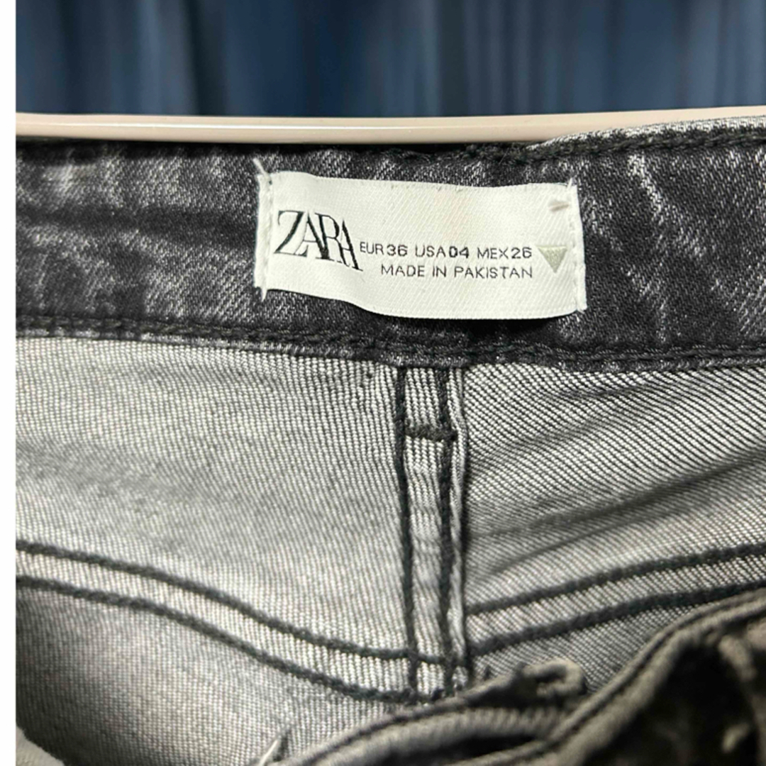 ZARA(ザラ)のZARA    ウィメンズ　パンツ　36 スキニー レディースのパンツ(デニム/ジーンズ)の商品写真