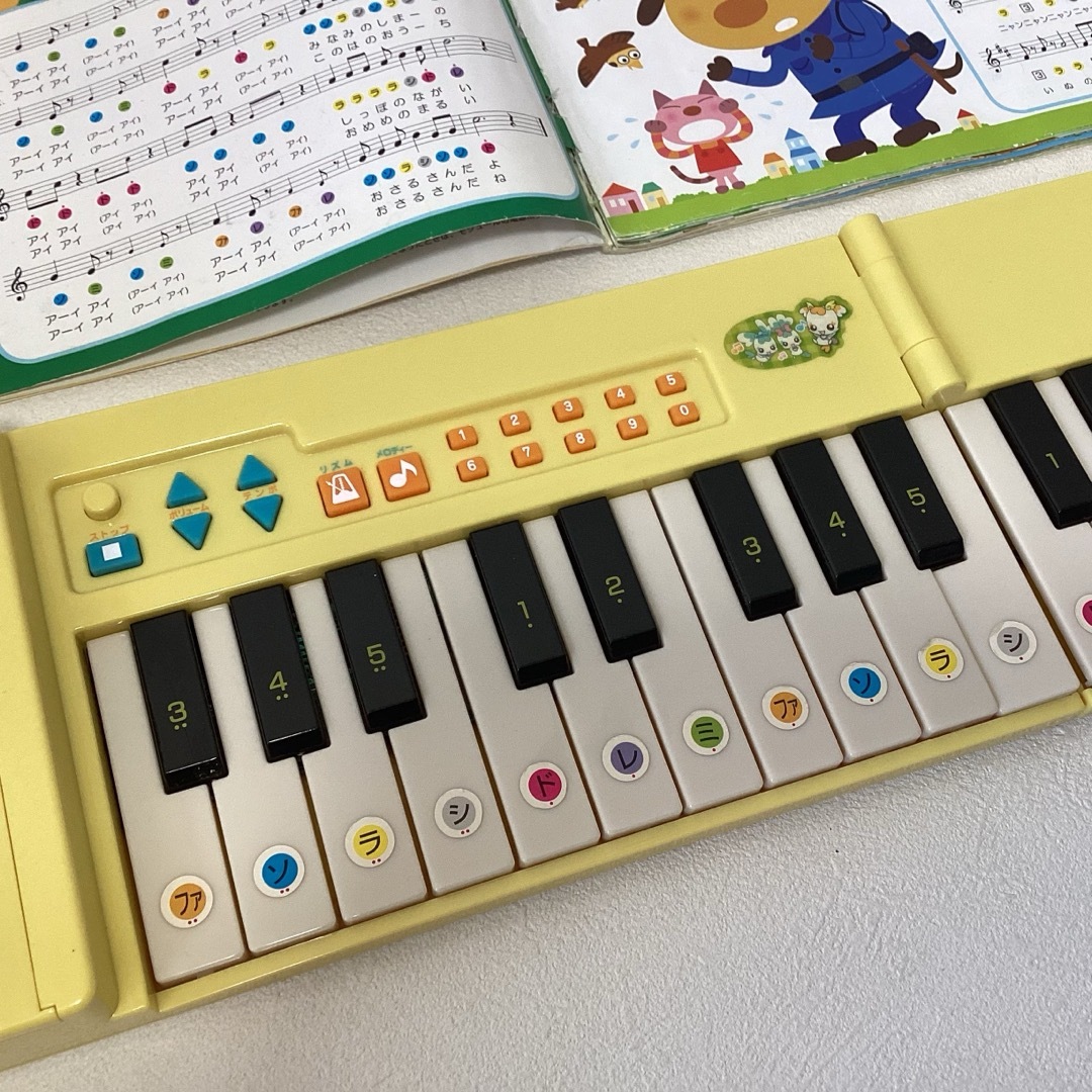 どうようクラシック名曲ピアノえほん キッズ/ベビー/マタニティのおもちゃ(知育玩具)の商品写真