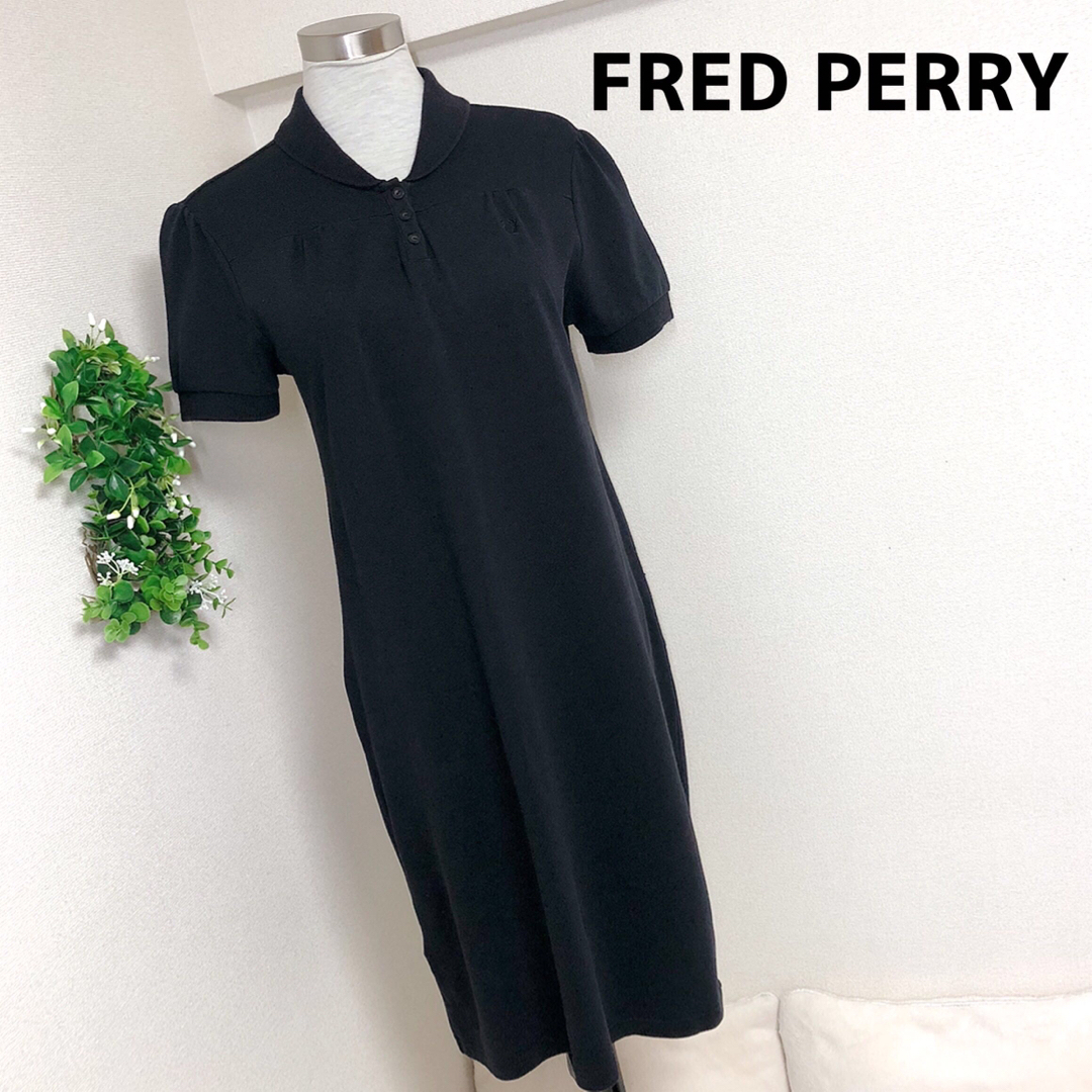 FRED PERRY(フレッドペリー)のFREDPERRYフレッドペリーの半袖ポロワンピース黒ブラック レディースのワンピース(ひざ丈ワンピース)の商品写真