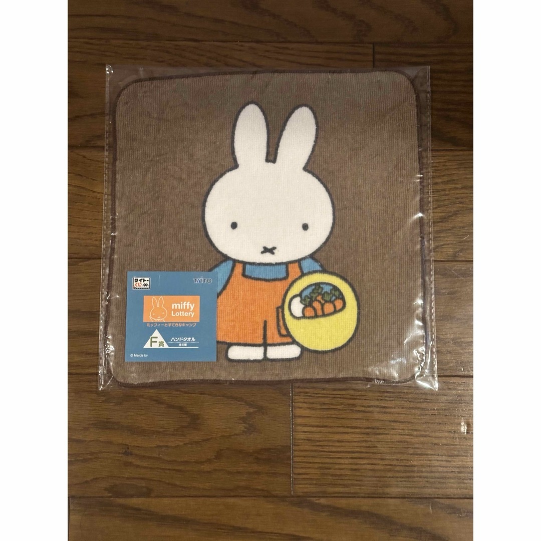 miffy(ミッフィー)のミッフィー　タイトーくじ ミッフィーとすてきなキャンプ F賞 ハンドタオル エンタメ/ホビーのアニメグッズ(タオル)の商品写真