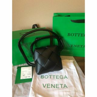 ボッテガヴェネタ(Bottega Veneta)の美品 ボッテガヴェネタ ミニカセット カメラバッグ(ショルダーバッグ)