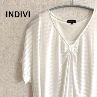 インディヴィ(INDIVI)の美品　INDIVI  インディヴィ　白　ドレープ　カットソー　プルオーバー(Tシャツ(半袖/袖なし))