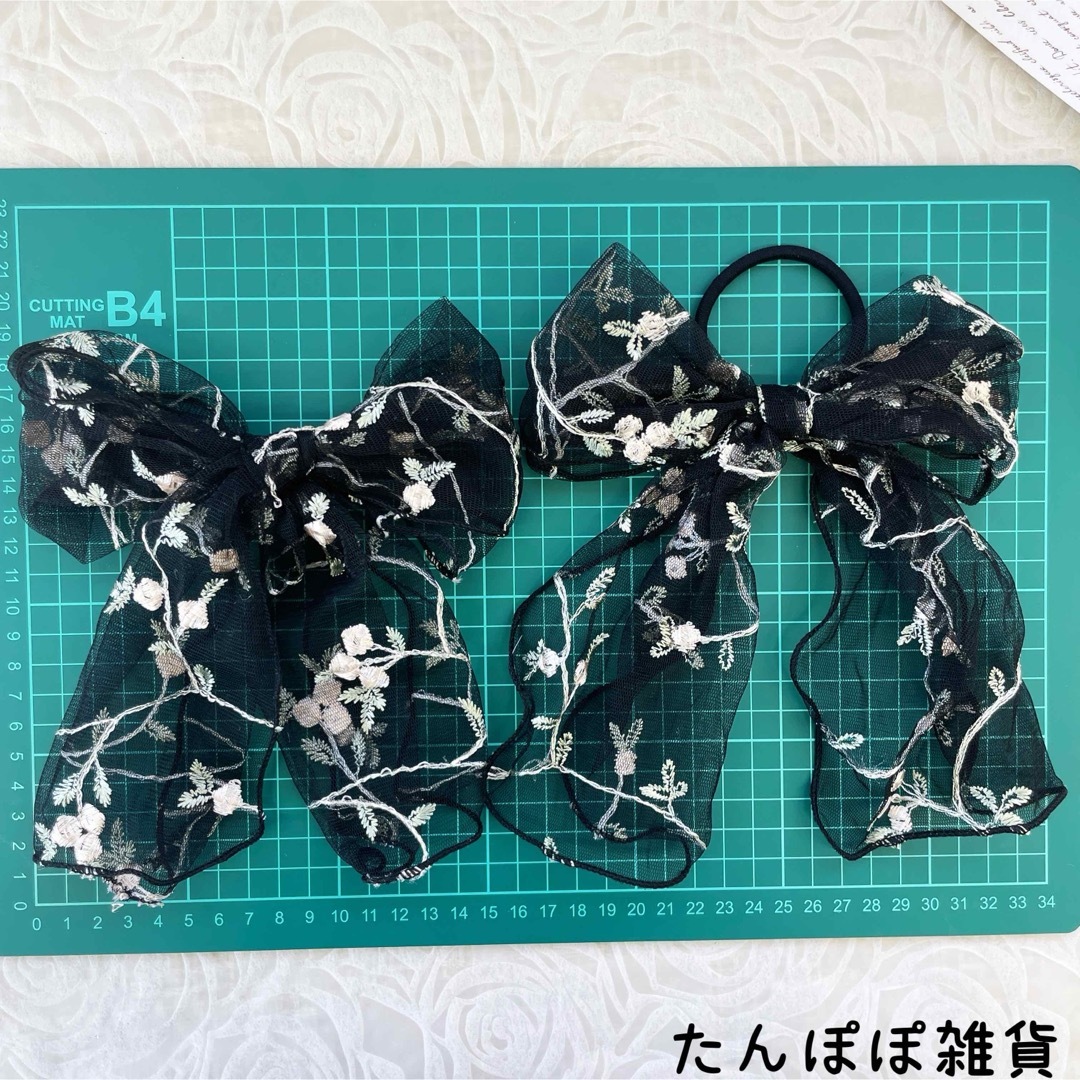 大きめ　レース　刺繍お花　リボン　ヘアゴム　上品　大人気　お洒落　華やか レディースのヘアアクセサリー(ヘアゴム/シュシュ)の商品写真