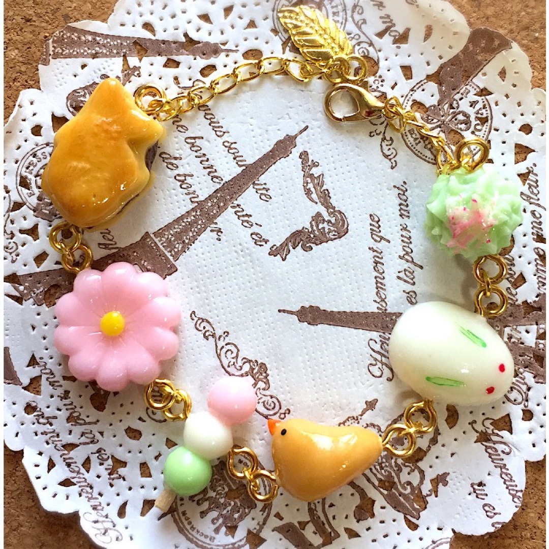 和菓子ピアス　左右1セット（2個）700円　ハンドメイド ハンドメイドのアクセサリー(ブレスレット/バングル)の商品写真