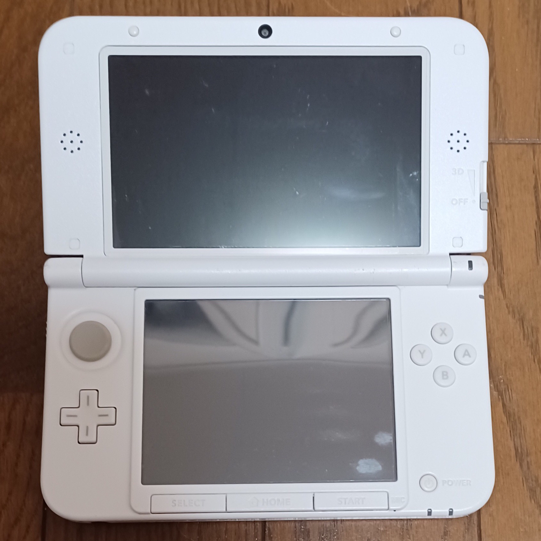 ニンテンドー3DS(ニンテンドー3DS)のニンテンドー3DS LL ピンク×ホワイト 中古 エンタメ/ホビーのゲームソフト/ゲーム機本体(携帯用ゲーム機本体)の商品写真