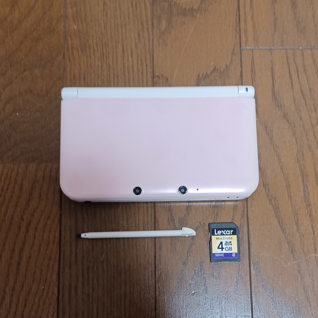 ニンテンドー3DS(ニンテンドー3DS)のニンテンドー3DS LL ピンク×ホワイト 中古 エンタメ/ホビーのゲームソフト/ゲーム機本体(携帯用ゲーム機本体)の商品写真