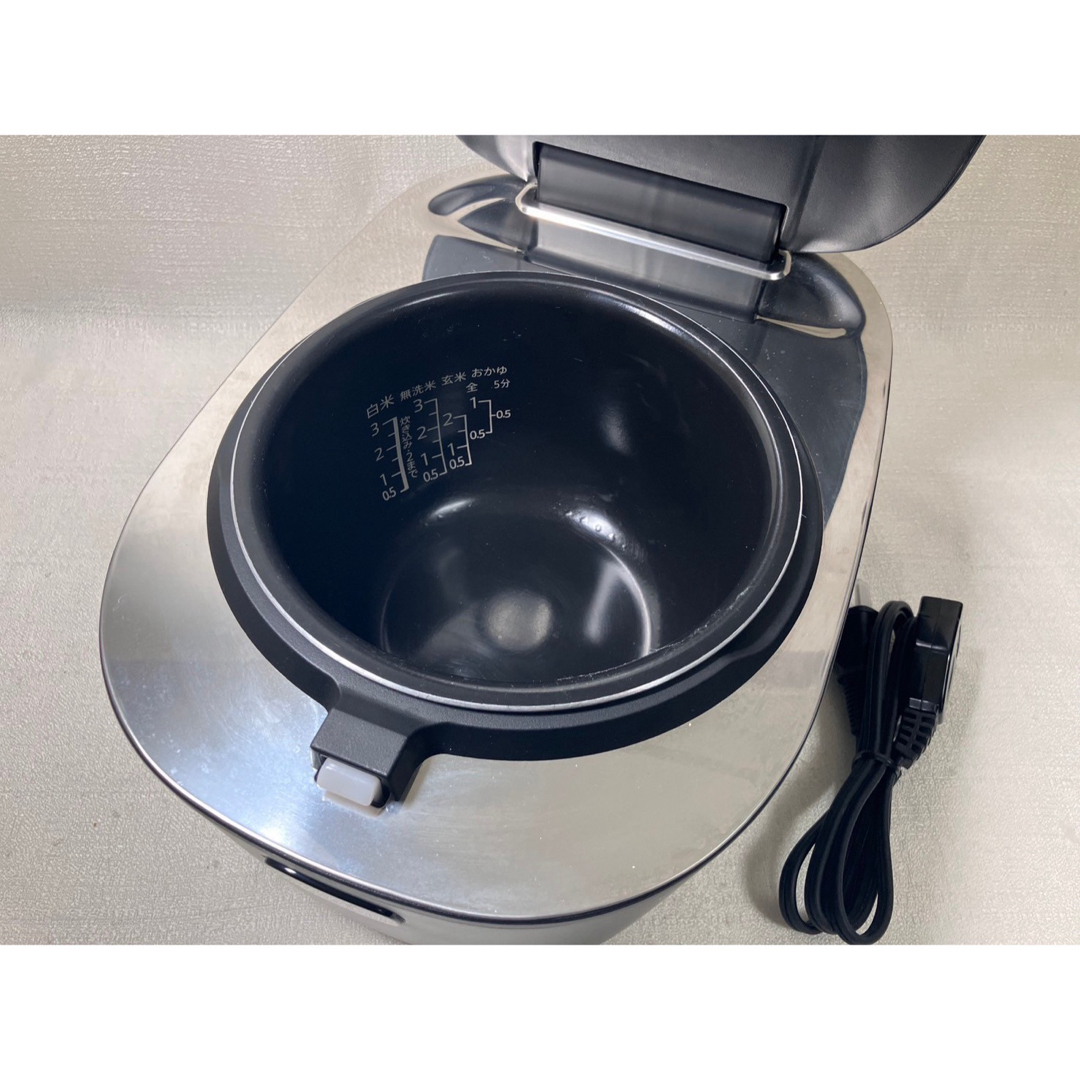 SHARP(シャープ)のシャープ炊飯器 3合 IH式 PLAINLY 匠の火加減 KS-HF05B-B スマホ/家電/カメラの調理家電(炊飯器)の商品写真