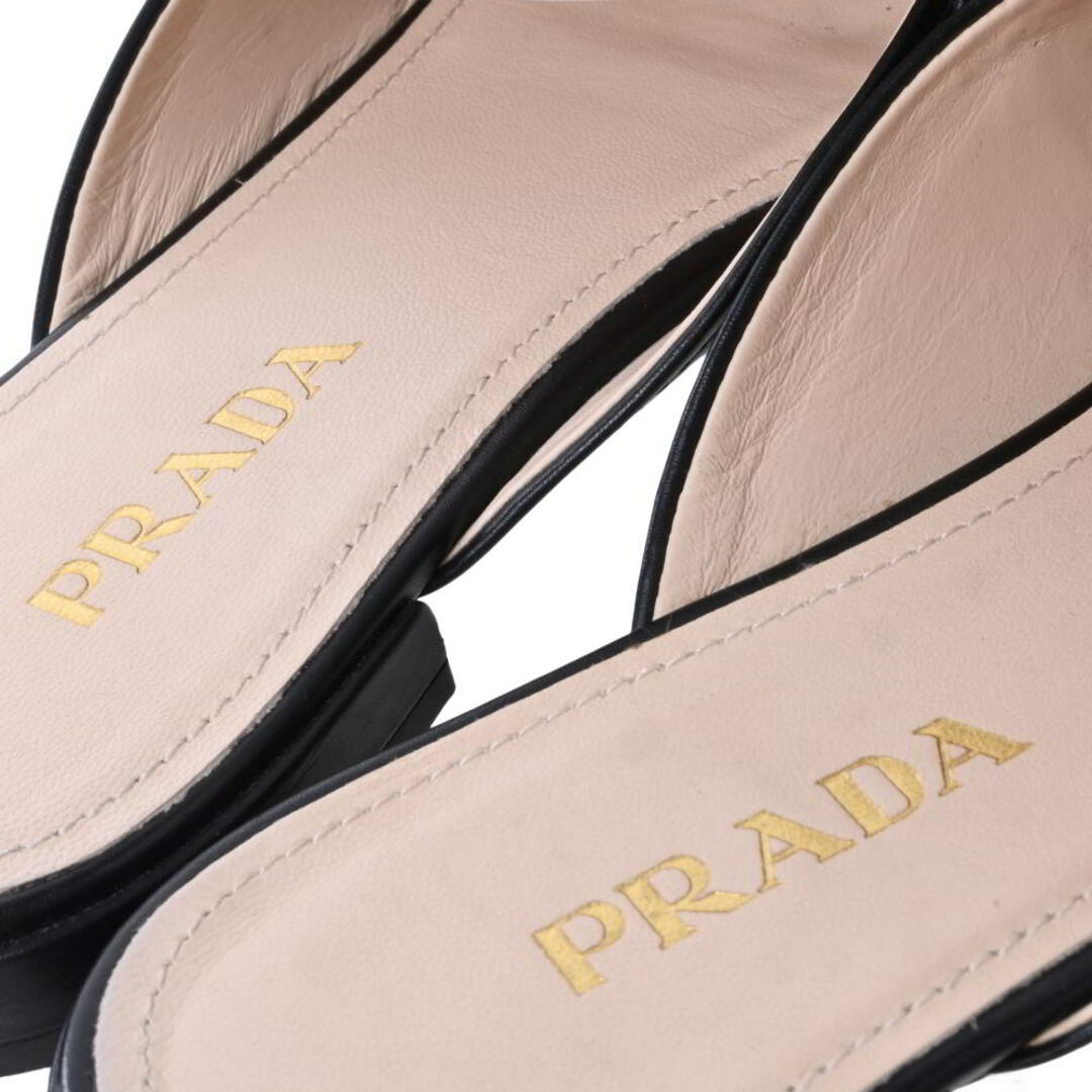 PRADA(プラダ)のPRADA チェーンデザイン  サンダル レディースの靴/シューズ(サンダル)の商品写真