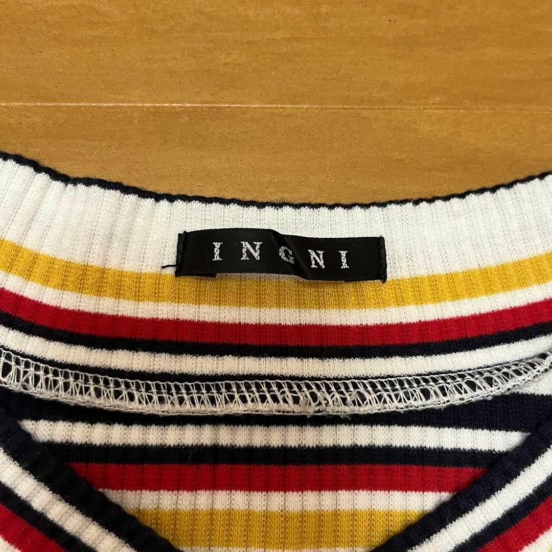 INGNI(イング)のINGNI　イング　ボーダー　Vネック　トップス　サマーニット　半袖　Mサイズ レディースのトップス(Tシャツ(半袖/袖なし))の商品写真