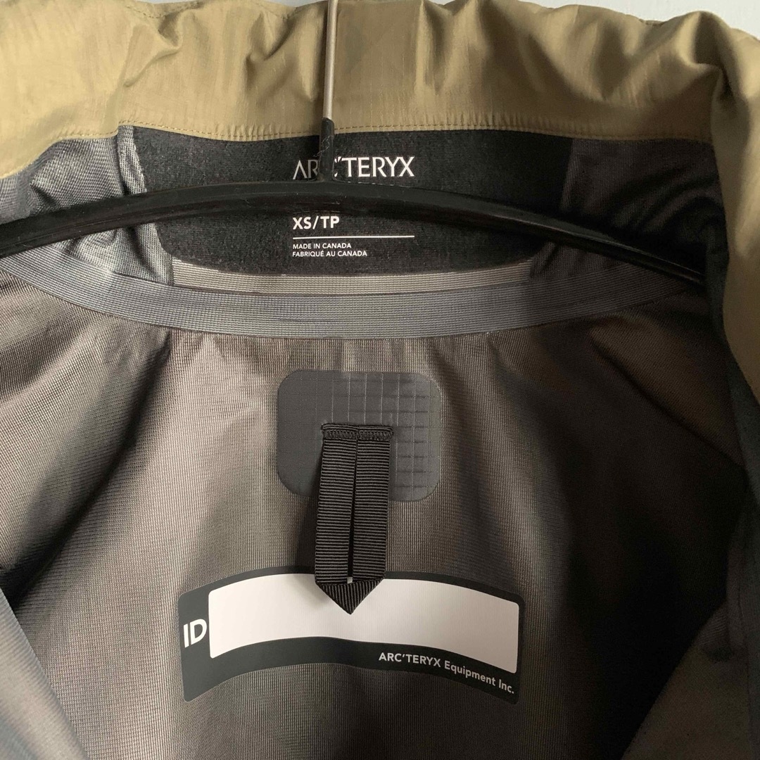 ARC'TERYX(アークテリクス)のArc’teryx Leaf Alpha Jacket Gen2 アークテリクス メンズのジャケット/アウター(ナイロンジャケット)の商品写真