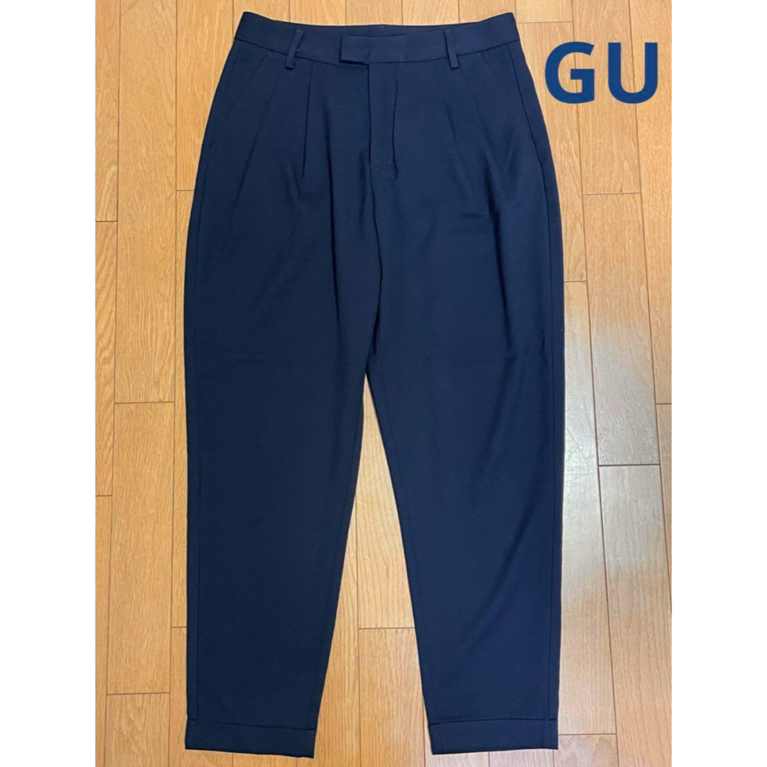 GU(ジーユー)のGU テーパードアンクルパンツ インタック入りパンツ ネイビー レディース L レディースのパンツ(クロップドパンツ)の商品写真