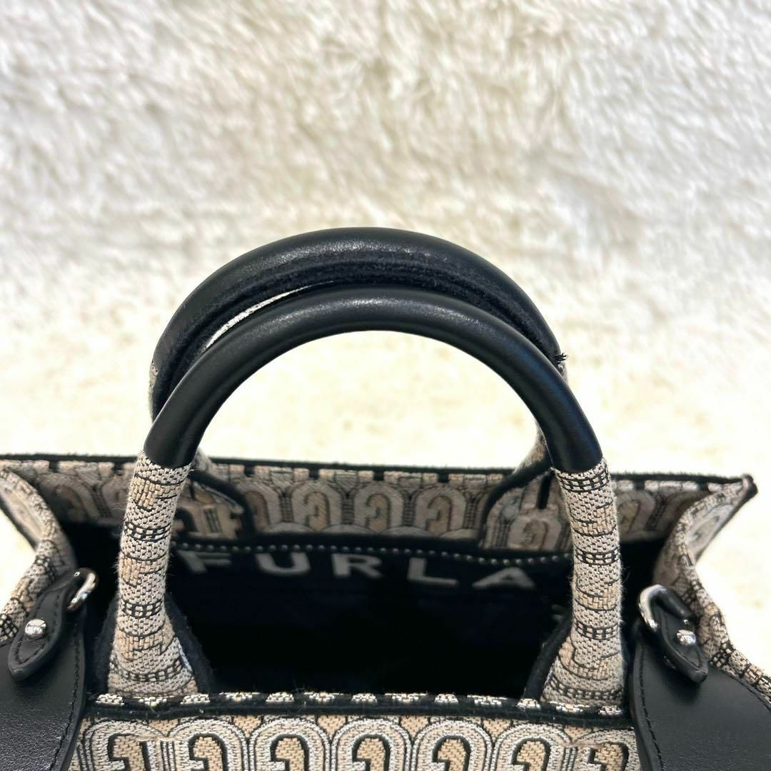 Furla(フルラ)の現行　美品　フルラ　アーチロゴ　オポチュニティ　ハンドバッグ　ショルダーバッグ レディースのバッグ(ショルダーバッグ)の商品写真