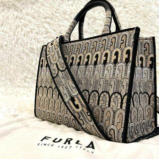 フルラ(Furla)の現行　美品　フルラ　アーチロゴ　オポチュニティ　ハンドバッグ　ショルダーバッグ(ショルダーバッグ)