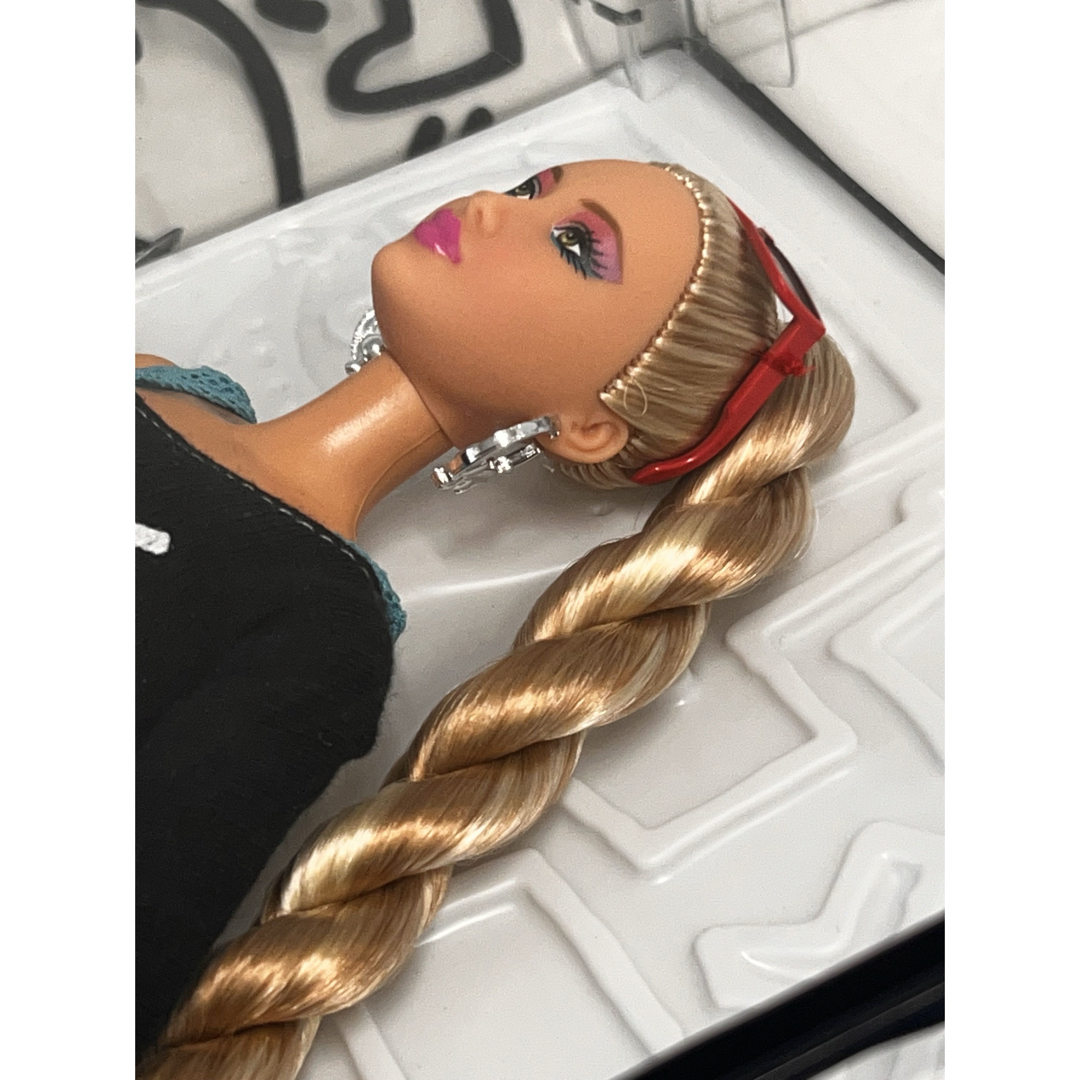 Barbie(バービー)のBarbie バービー　キースヘリング　全世界20000体限定 エンタメ/ホビーのフィギュア(その他)の商品写真