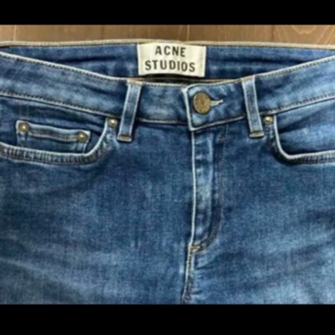 Acne Studios(アクネストゥディオズ)のacne studious アクネ　デニムパンツ レディースのパンツ(デニム/ジーンズ)の商品写真