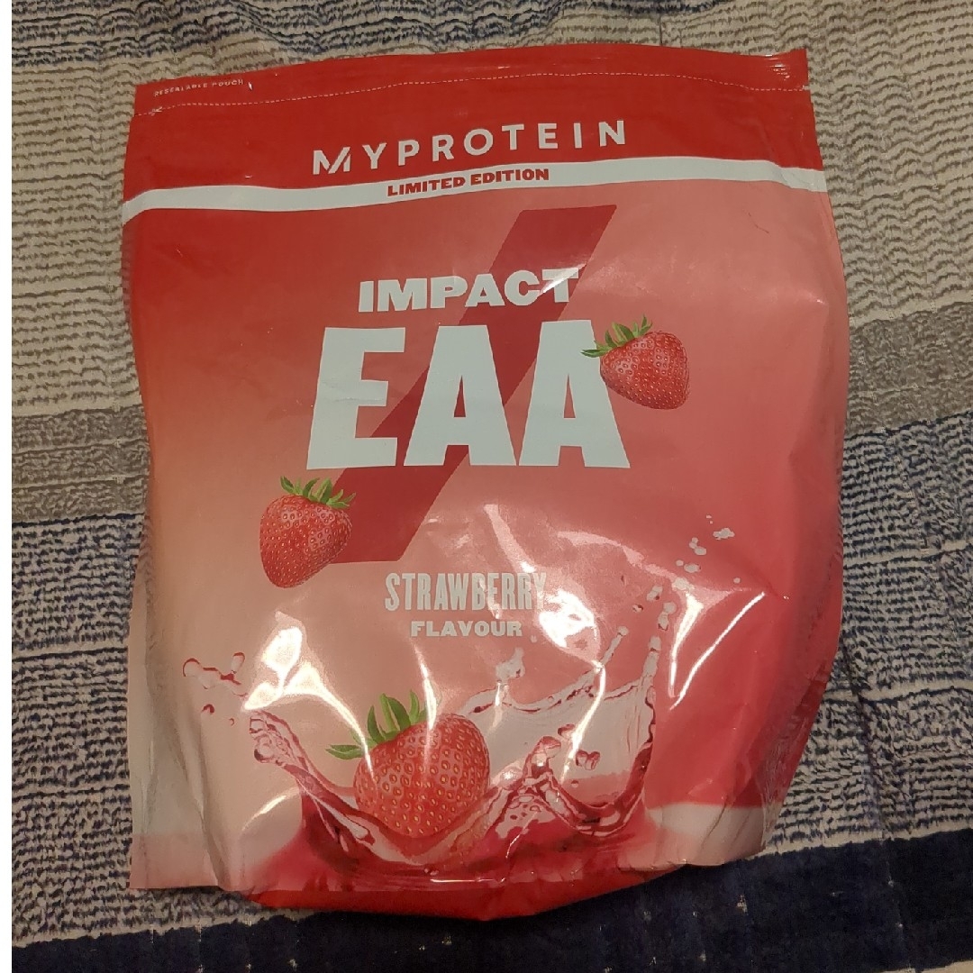 MYPROTEIN(マイプロテイン)のマイプロテイン　Impact EAA 1kg ストロベリー 食品/飲料/酒の健康食品(アミノ酸)の商品写真