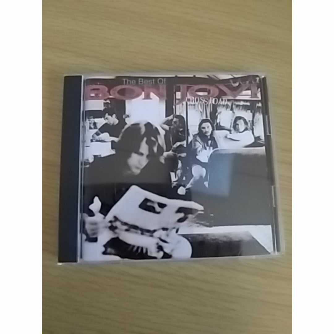 【アルバムCD　used】ボンジョビ　CROSSROAD エンタメ/ホビーのCD(ポップス/ロック(洋楽))の商品写真