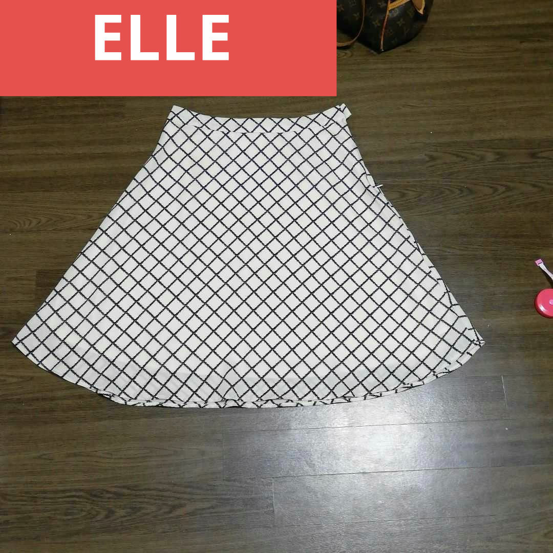 ELLE(エル)のエル　スカート レディースのスカート(ひざ丈スカート)の商品写真