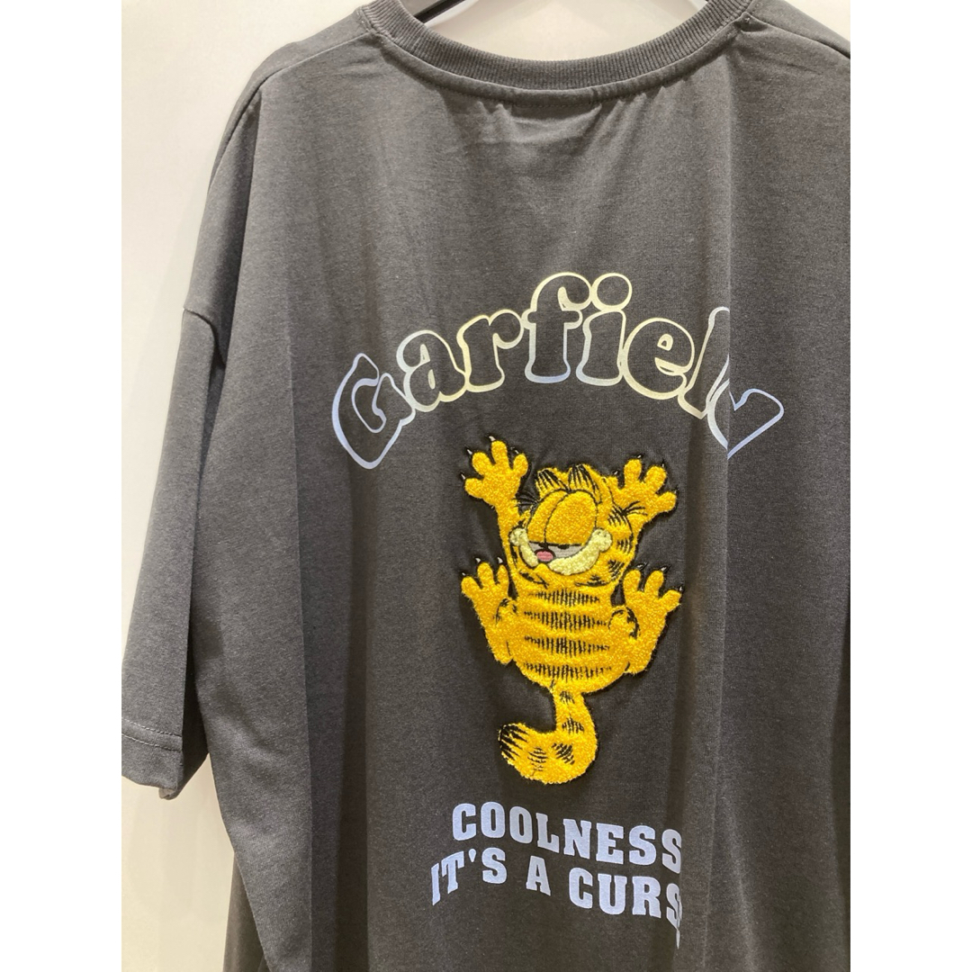 新品 ガーフィールド Tシャツ レディース 4l 刺繍 猫 虎 Garfield レディースのトップス(Tシャツ(半袖/袖なし))の商品写真