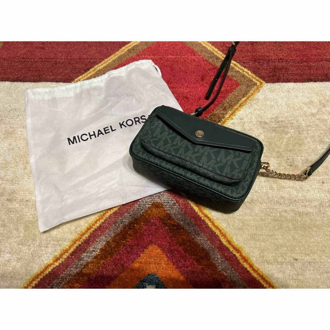 Michael Kors(マイケルコース)のMICHAEL KORS ショルダーバッグ　グリーン レディースのバッグ(ショルダーバッグ)の商品写真