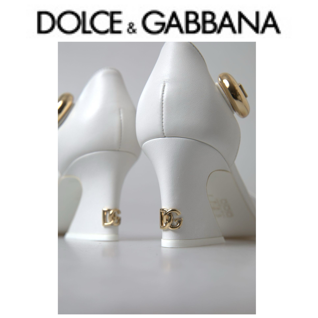 DOLCE&GABBANA(ドルチェアンドガッバーナ)のドルチェ&ガッバーナ　ホワイトレザー　ゴールドロゴ　サンダル　アイコン レディースの靴/シューズ(サンダル)の商品写真