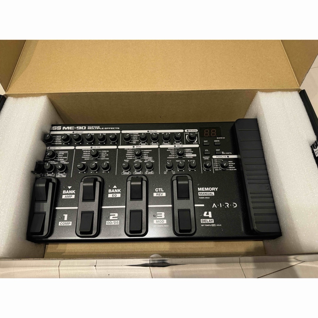 BOSS ME-90 GUITAR MULTIPLE EFFECTS 楽器のギター(エフェクター)の商品写真