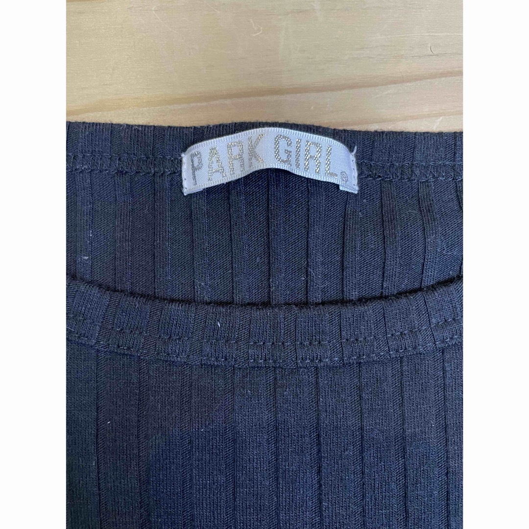 【C-09】パークガール　ノースリーブ　黒　Mサイズ レディースのトップス(シャツ/ブラウス(半袖/袖なし))の商品写真