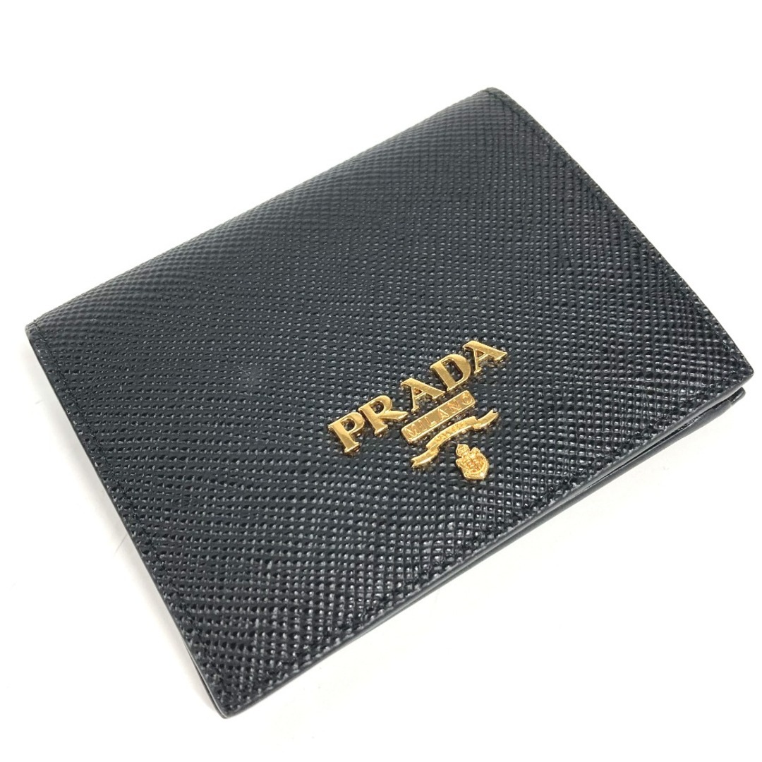 PRADA(プラダ)のプラダ PRADA ロゴ コンパクトウォレット 2つ折り財布 レザー ブラック 新品同様 レディースのファッション小物(財布)の商品写真