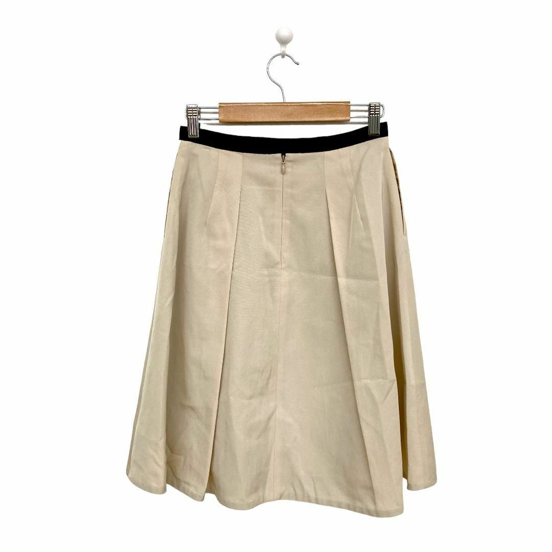 INED(イネド)の美品 INED イネド レディース スカート ひざ丈 フレア 7 レディースのスカート(ひざ丈スカート)の商品写真