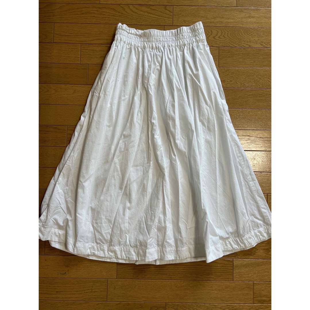 GAP(ギャップ)のギャップ　ホワイトロングスカート　XSサイズ レディースのスカート(ロングスカート)の商品写真
