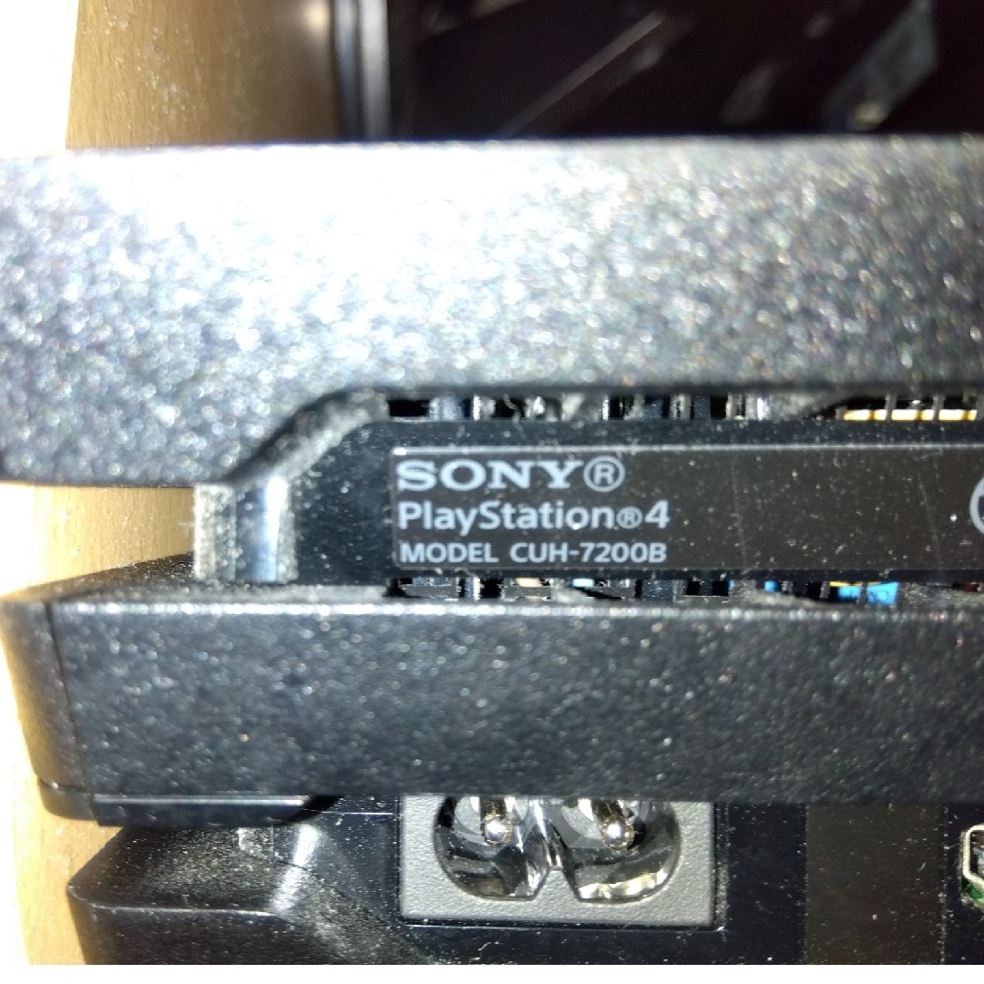 PlayStation4(プレイステーション4)のプレイステーション4本体　ジャンク エンタメ/ホビーのゲームソフト/ゲーム機本体(家庭用ゲーム機本体)の商品写真
